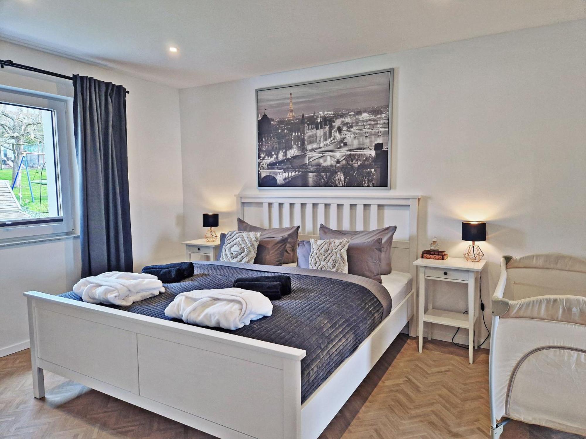 Appartement Exklusives 212 Qm Mit 2 - Garten, Grill & Sauna! *