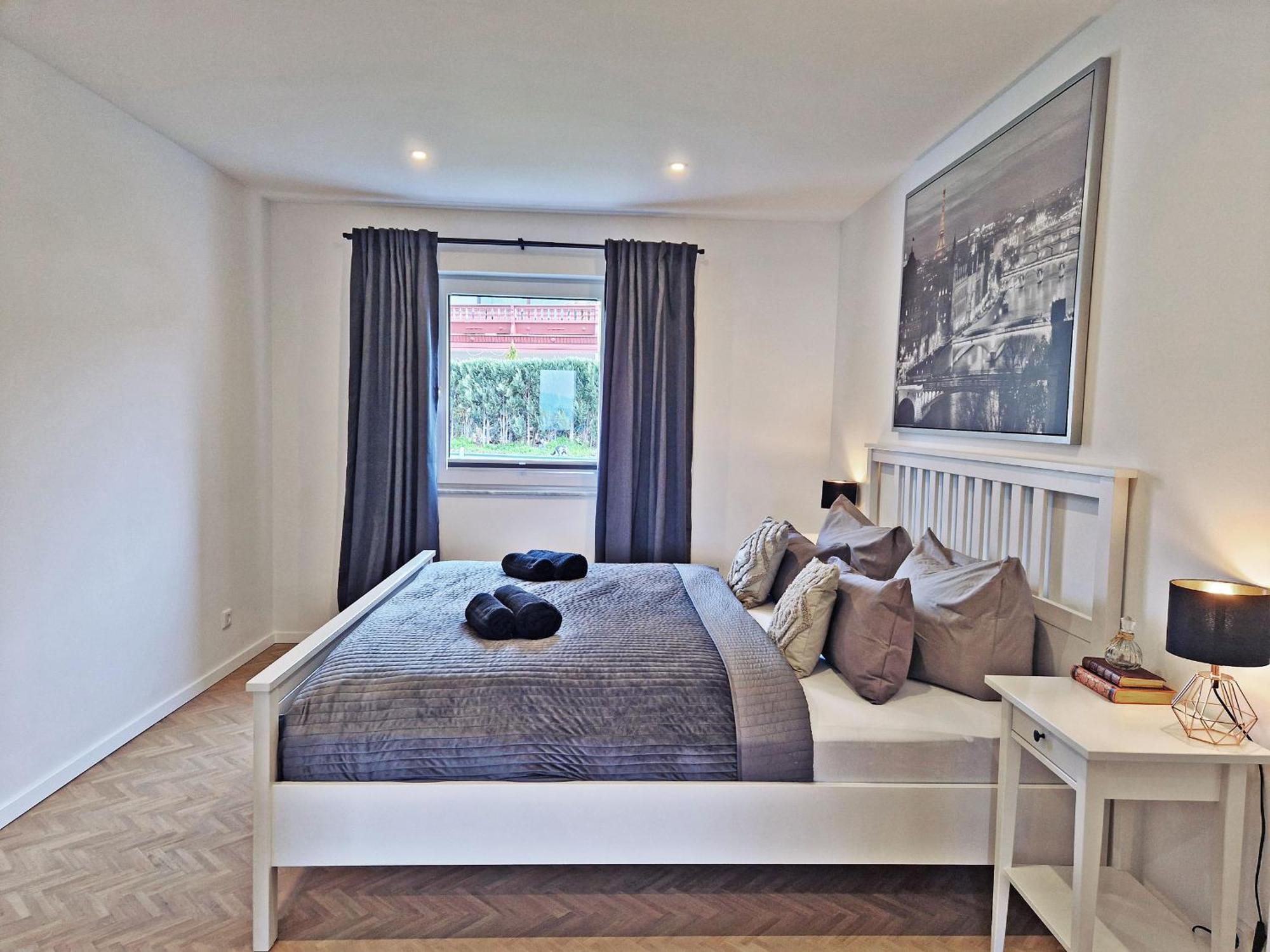 Appartamento Exklusives 212 Qm Mit 2 - Garten, Grill & Sauna! *