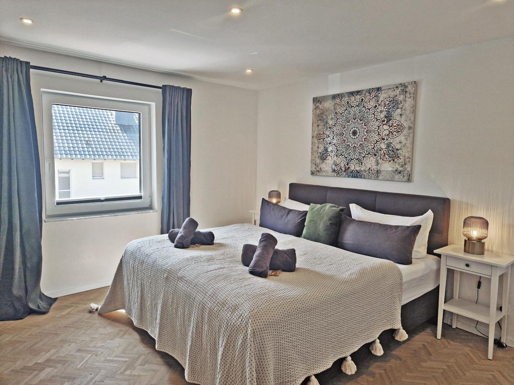 Exklusives 212 Qm Mit 2 - Garten, Grill & Sauna!